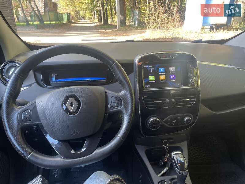 Хэтчбек Renault Zoe 2018 в Львове