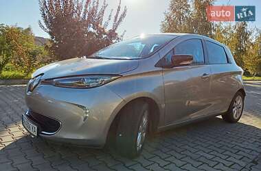 Хэтчбек Renault Zoe 2015 в 