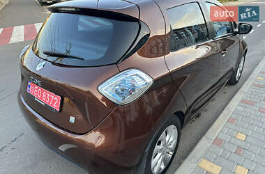 Хэтчбек Renault Zoe 2015 в 