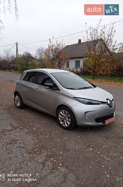 Хэтчбек Renault Zoe 2019 в 