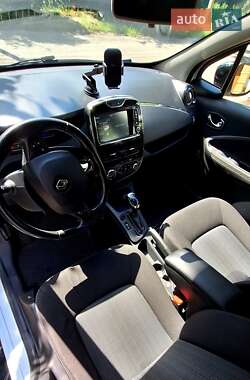 Хэтчбек Renault Zoe 2018 в 