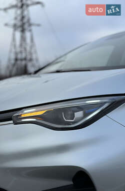 Хэтчбек Renault Zoe 2021 в 