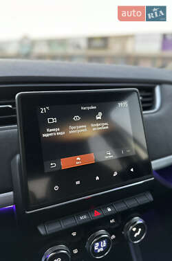 Хэтчбек Renault Zoe 2021 в 