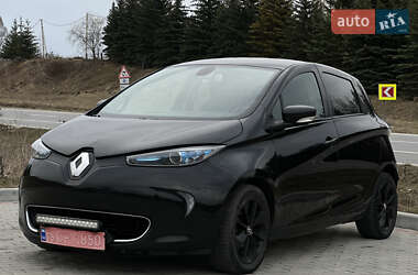 Хэтчбек Renault Zoe 2017 в 