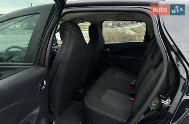 Хэтчбек Renault Zoe 2017 в 