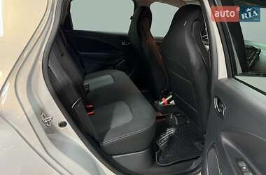 Хэтчбек Renault Zoe 2017 в 