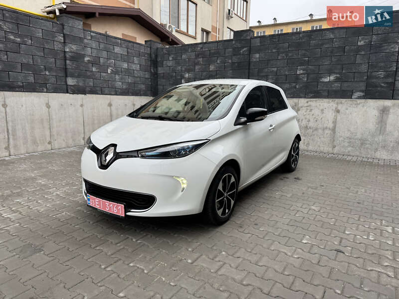 Хэтчбек Renault Zoe 2019 в 