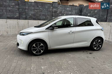 Хэтчбек Renault Zoe 2019 в 