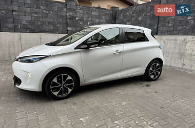 Хэтчбек Renault Zoe 2019 в 