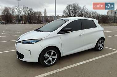 Хэтчбек Renault Zoe 2019 в 