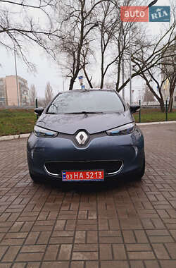 Хетчбек Renault Zoe 2019 в 