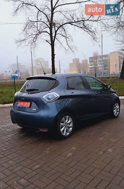 Хетчбек Renault Zoe 2019 в 