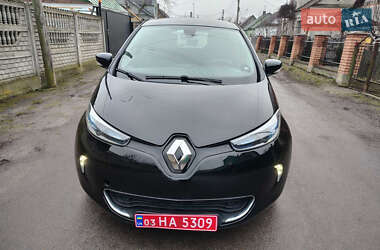 Хэтчбек Renault Zoe 2017 в 