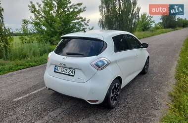 Хэтчбек Renault Zoe 2017 в 