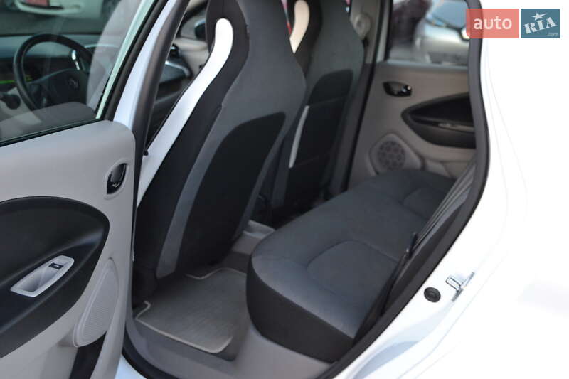 Хетчбек Renault Zoe 2016 в Луцьку