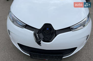 Хэтчбек Renault Zoe 2017 в 