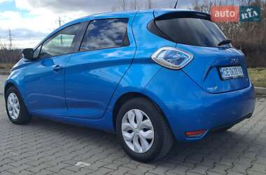 Хэтчбек Renault Zoe 2017 в 
