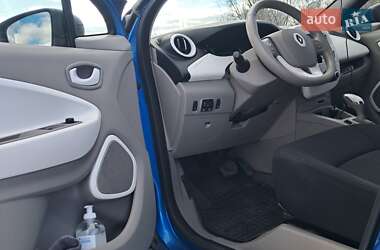 Хэтчбек Renault Zoe 2017 в 
