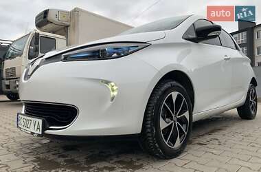 Хэтчбек Renault Zoe 2017 в 
