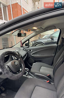 Хэтчбек Renault Zoe 2018 в 