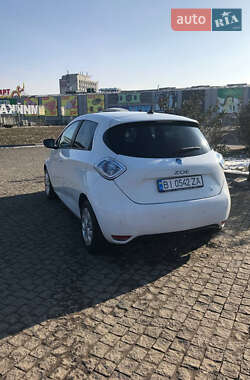 Хэтчбек Renault Zoe 2014 в 