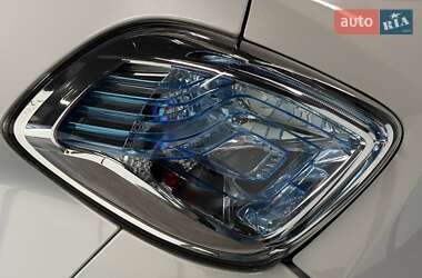 Хэтчбек Renault Zoe 2013 в 