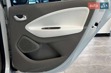 Хэтчбек Renault Zoe 2013 в 