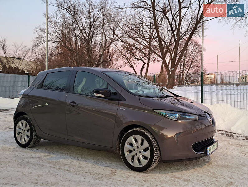 Хэтчбек Renault Zoe 2017 в Киеве