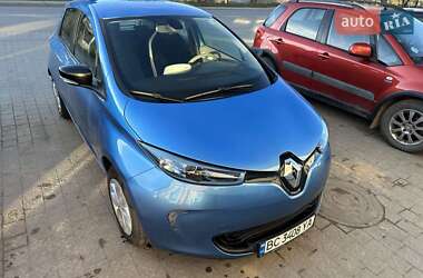 Хэтчбек Renault Zoe 2019 в 