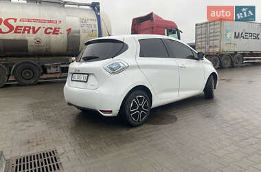 Хэтчбек Renault Zoe 2018 в 