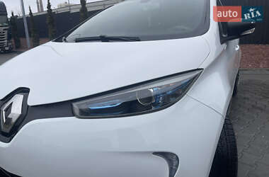 Хэтчбек Renault Zoe 2018 в 