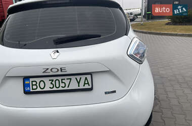 Хэтчбек Renault Zoe 2018 в 