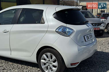 Хэтчбек Renault Zoe 2016 в 