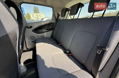 Хэтчбек Renault Zoe 2016 в 