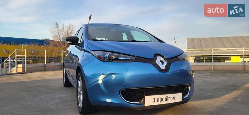 Хэтчбек Renault Zoe 2019 в 