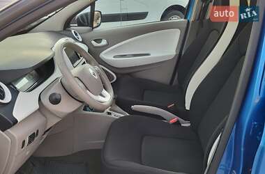 Хэтчбек Renault Zoe 2019 в 