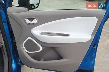 Хэтчбек Renault Zoe 2019 в 