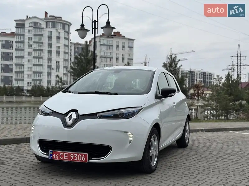 Хетчбек Renault Zoe 2018 в 