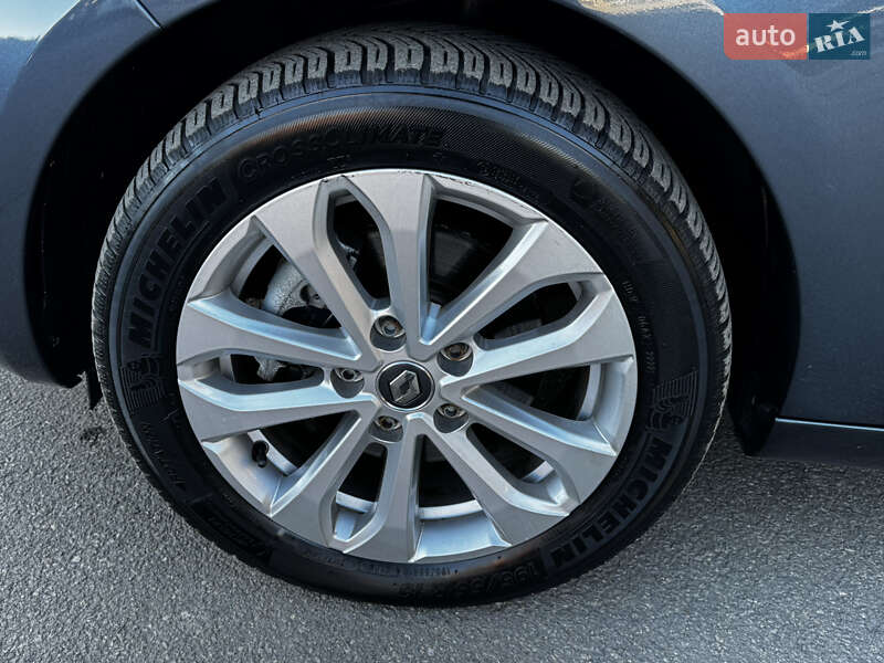 Хэтчбек Renault Zoe 2022 в Тернополе