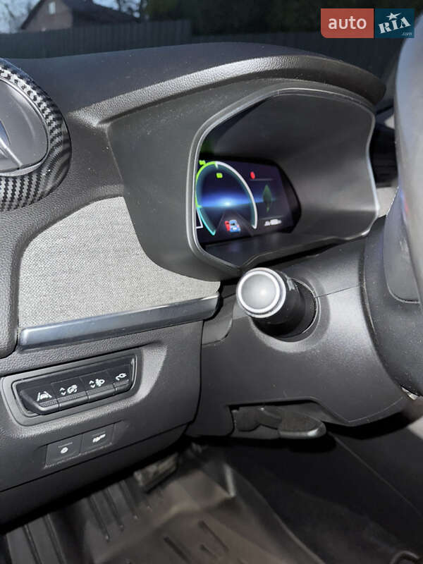Хэтчбек Renault Zoe 2019 в Самборе
