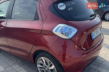 Хэтчбек Renault Zoe 2017 в 