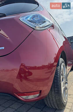 Хэтчбек Renault Zoe 2017 в 