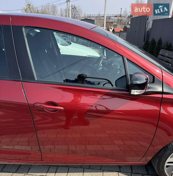 Хэтчбек Renault Zoe 2017 в Львове фото 39 Хэтчбек Renault Zoe 2017 в Львове