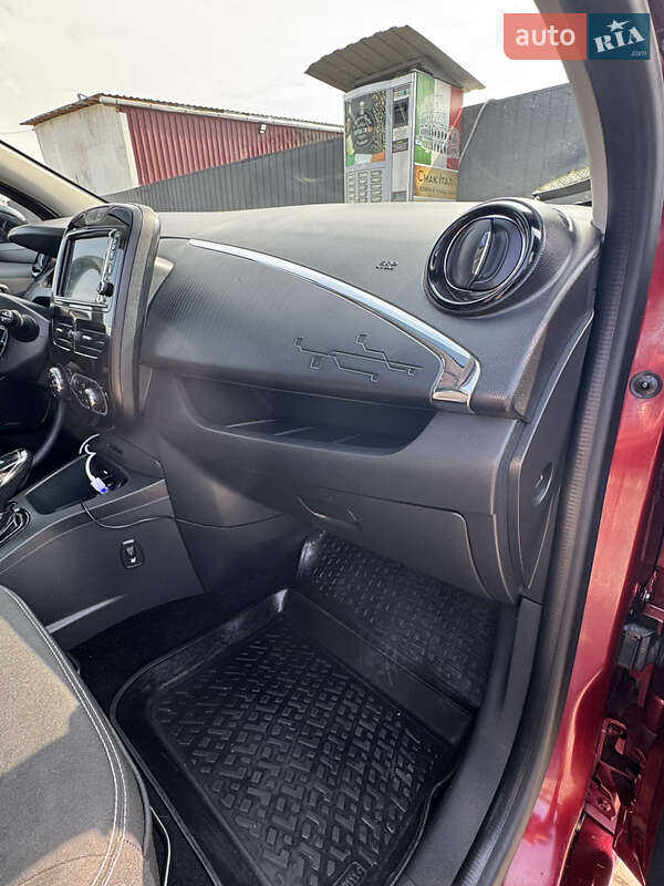 Хэтчбек Renault Zoe 2017 в Львове фото 75 Хэтчбек Renault Zoe 2017 в Львове