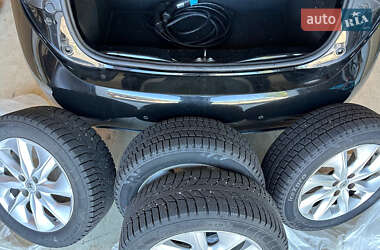Хэтчбек Renault Zoe 2014 в Киеве