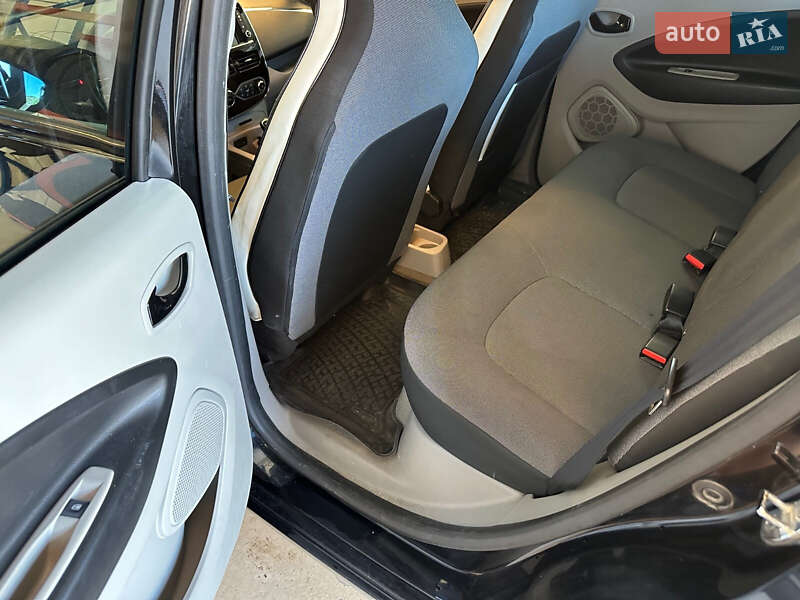 Хэтчбек Renault Zoe 2014 в Киеве