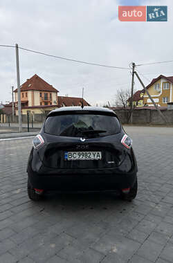 Хэтчбек Renault Zoe 2017 в 