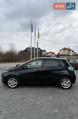 Хэтчбек Renault Zoe 2017 в 