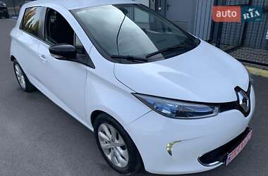 Хэтчбек Renault Zoe 2016 в 
