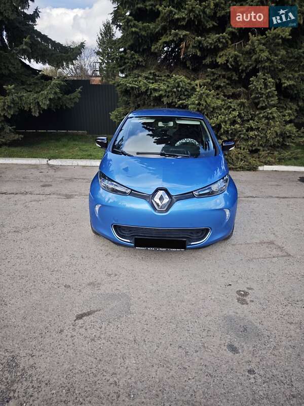 Хэтчбек Renault Zoe 2019 в 